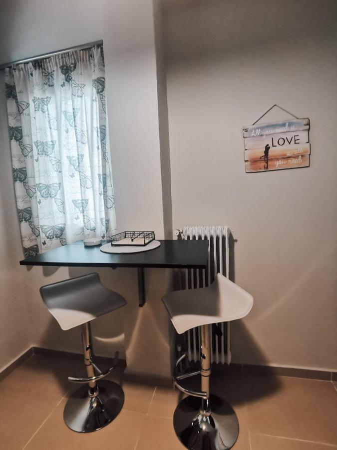 Efrosini'S By The Sea Apartment Chalkida Exterior foto
